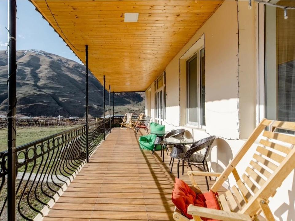Cozy Hotel Kazbegi Exterior foto